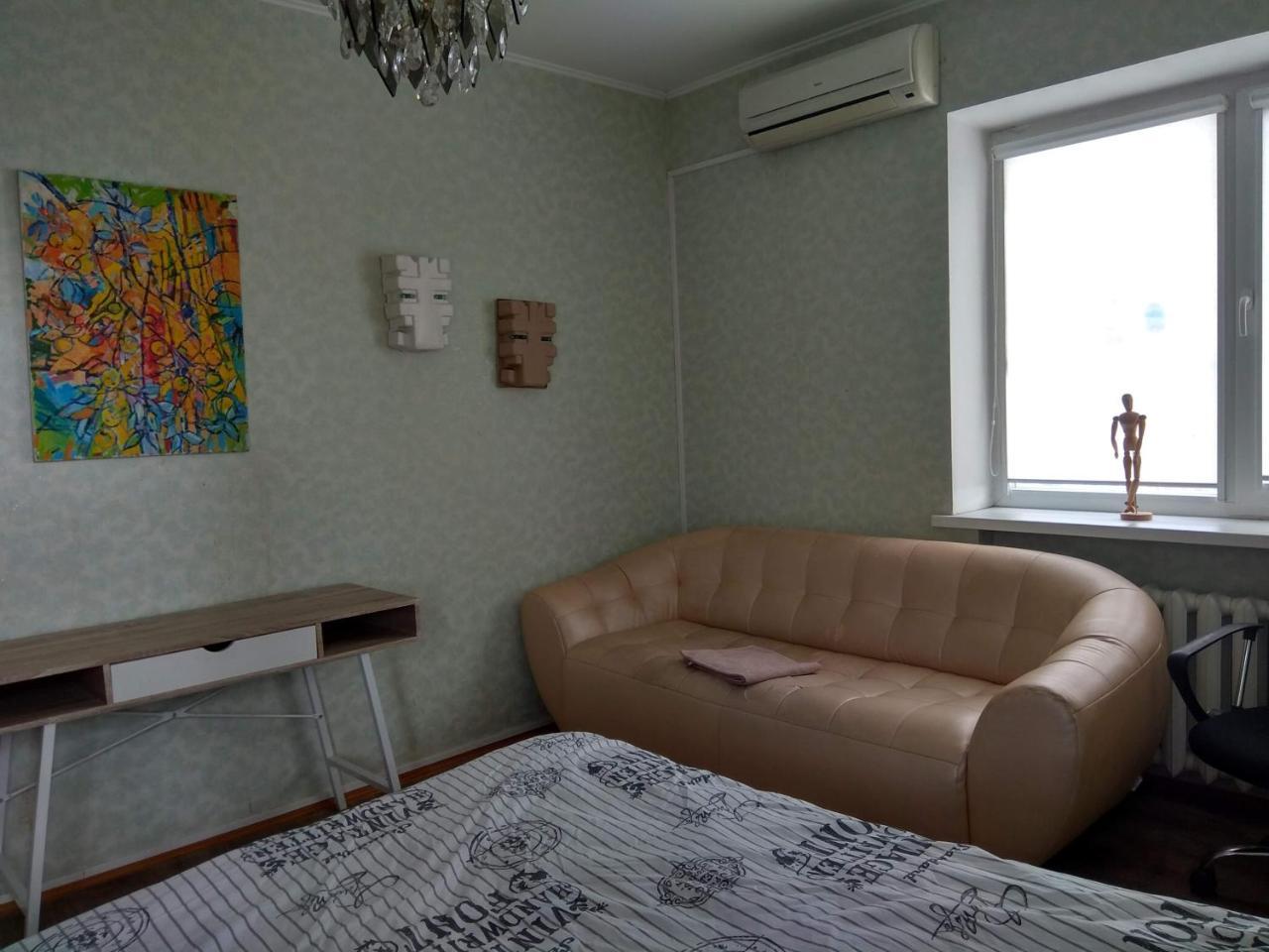 Alaska Fox Kiev Exterior foto